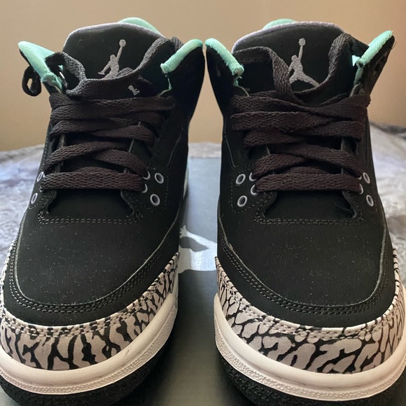 Air Jordan 3 Retro - Picture 6 of 10